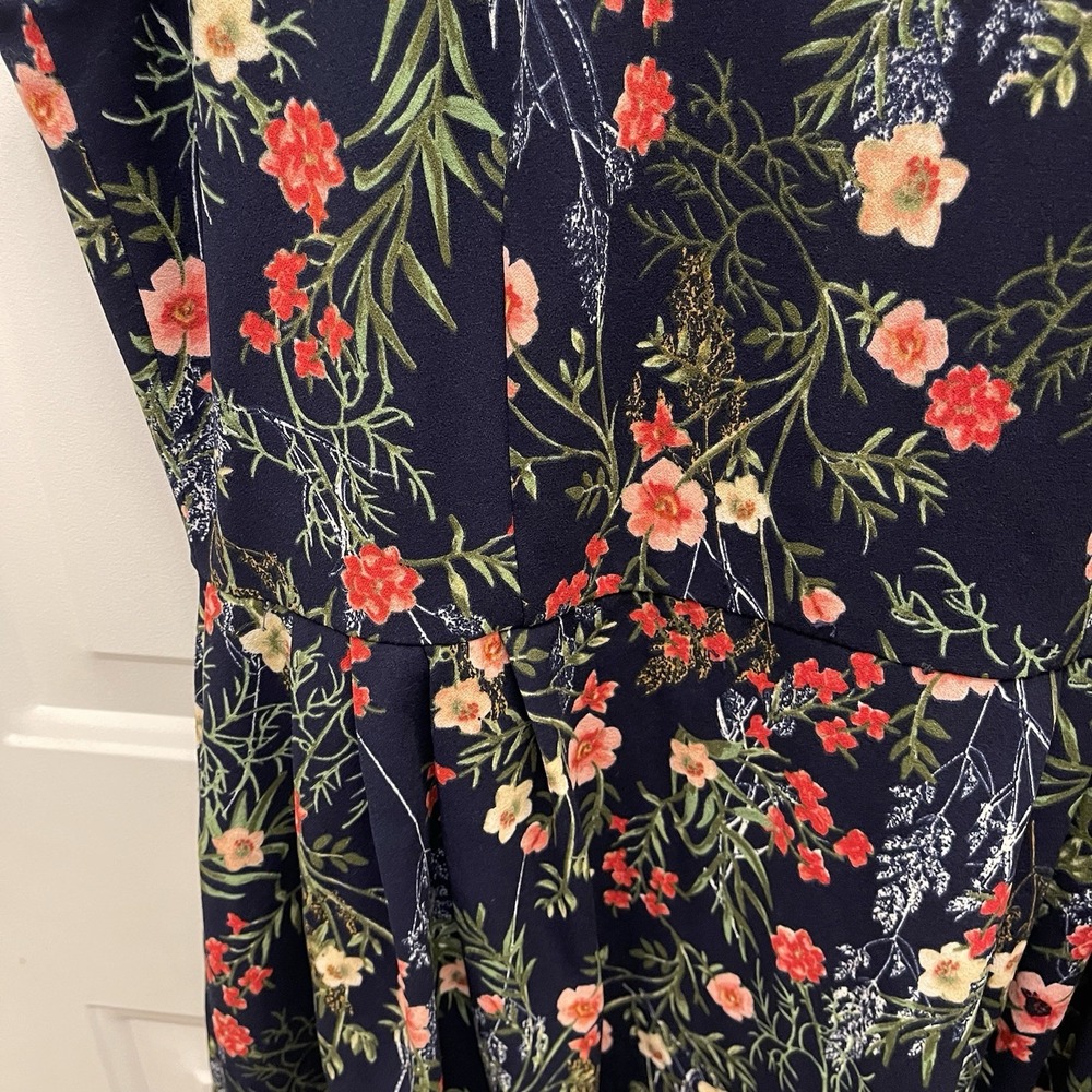 Tahari Arthur S‎ Levine Women's Size 12 Navy Floral Lined Fit & Flare Dress - Picture 3 of 9